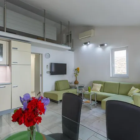 2 Bedroom In Sveti Ivan Holiday home *